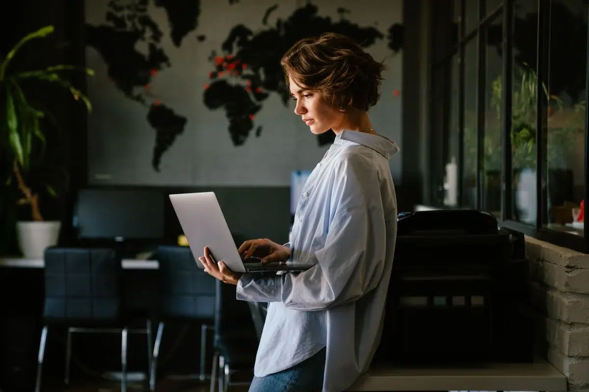 Woman working on SaaS governance project